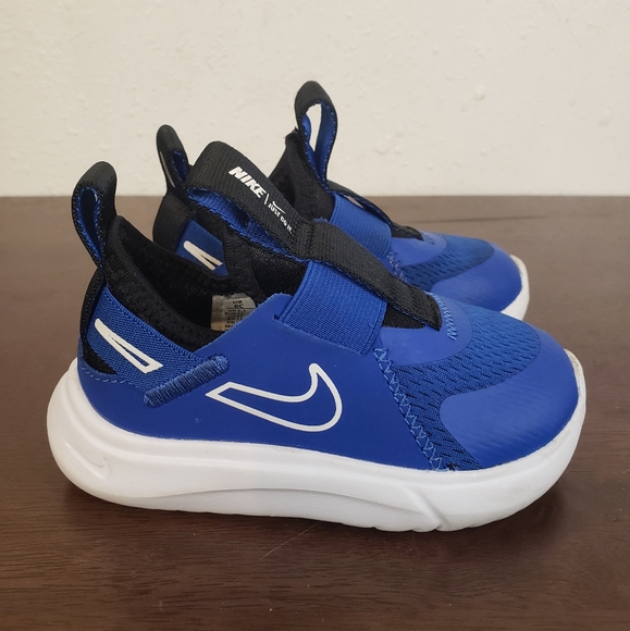 Nike Flex Plus Sneaker - Picture 1 of 8